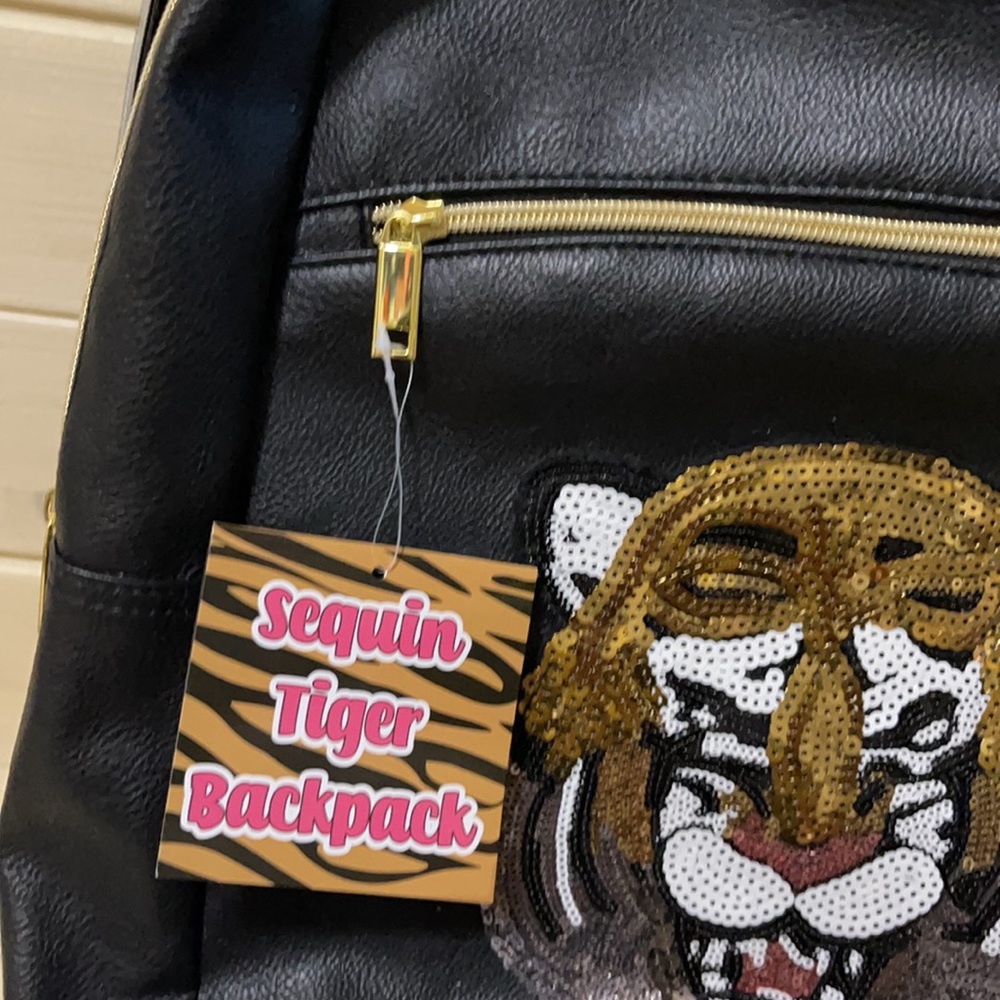 Tiger sequin backpack NWT - Picture 2 of 5